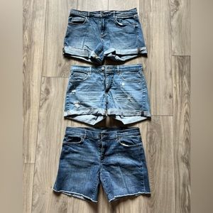 3 PAIRS OF LOFT SIZE 6 DENIM ROLL SHORTS, MULTIPLE WASHES